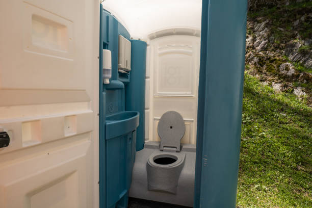 Portable Toilet Options We Offer in Rock Creek, MN